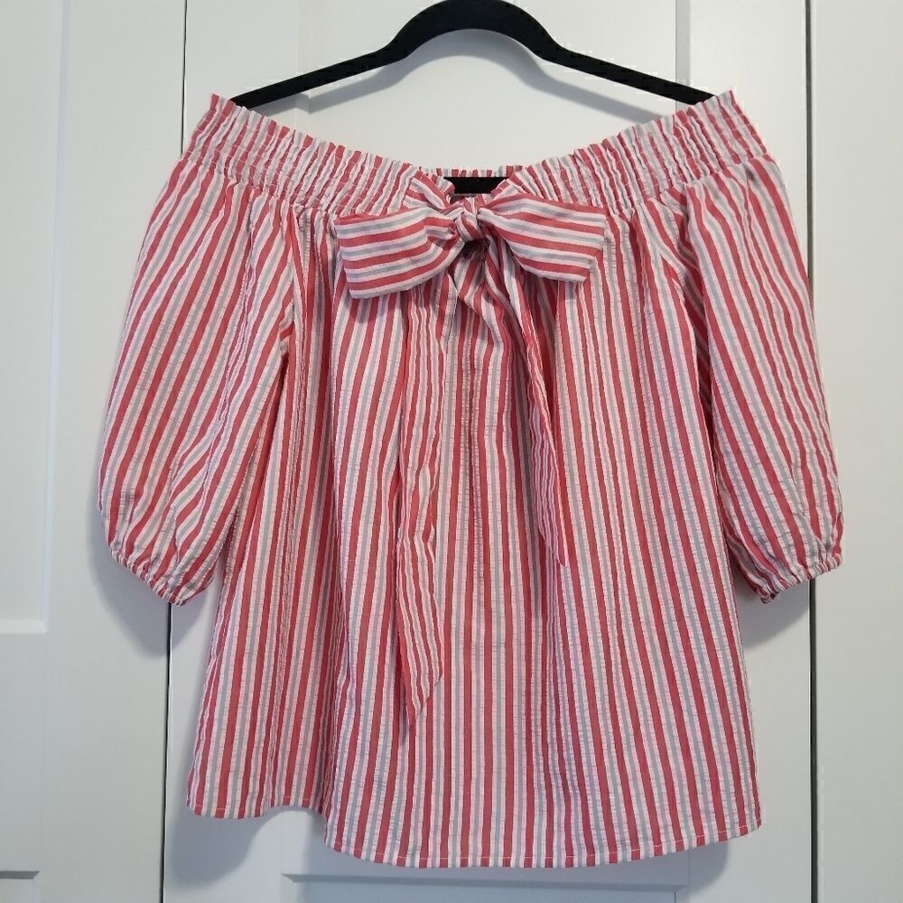 Nwot off the shoulder stripe top